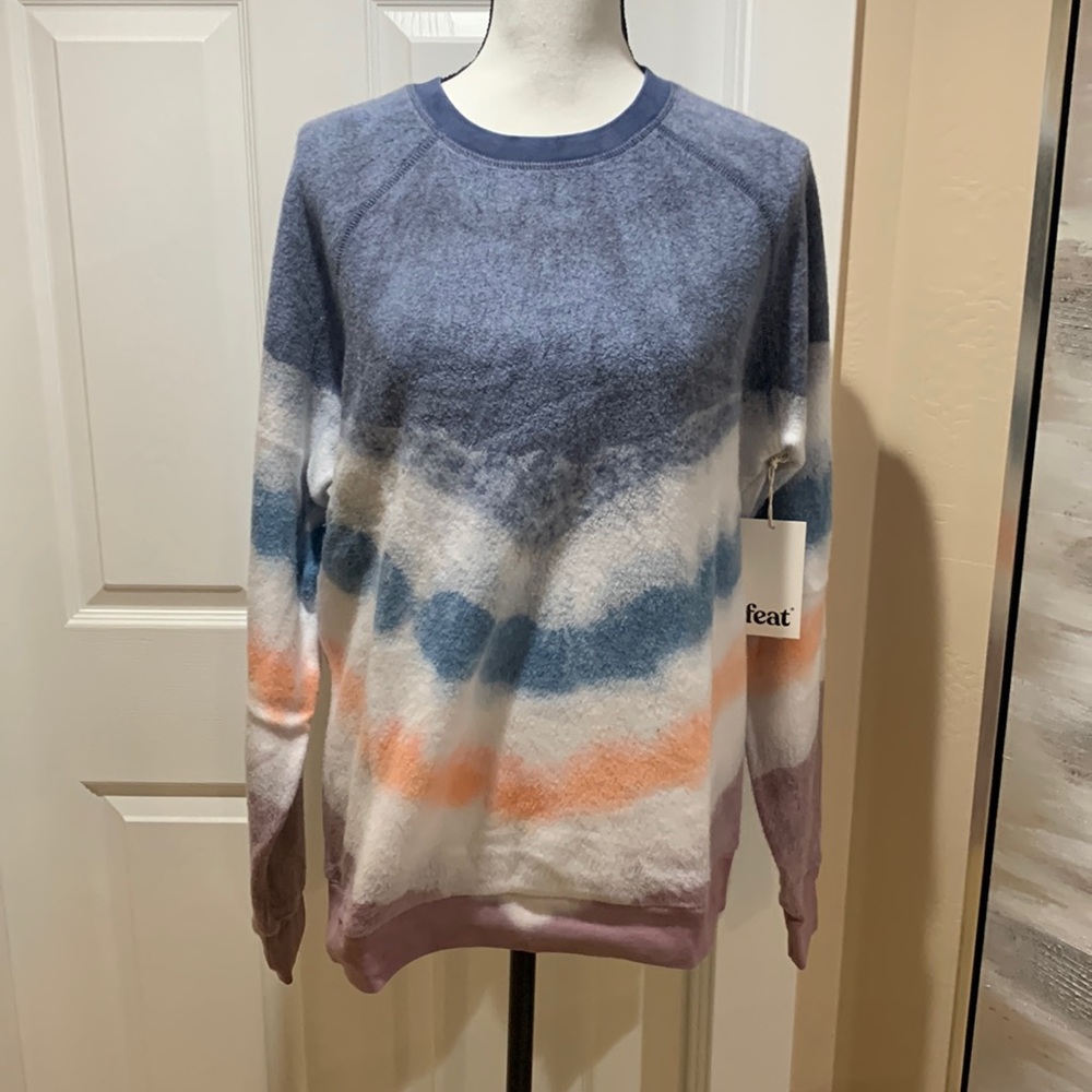 Feat Blanket Blend Crewneck